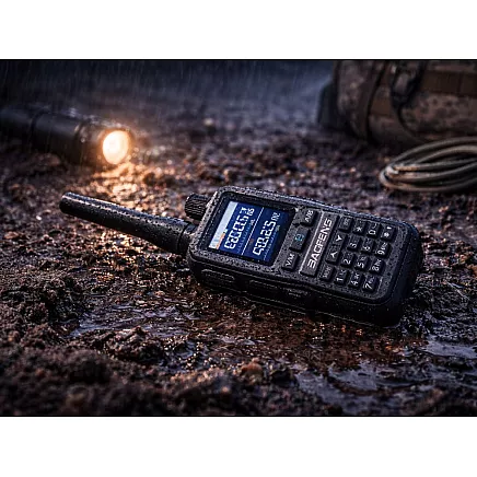 Кратковолновая рация baofeng uv-5r mini с большим радиусом действия до 20 км и встроенным фонариком, аккумулятор 1600 мач