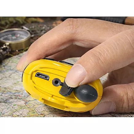 Комплект из 2 радиостанций baofeng bf-t6 с большим радиусом действия до 2 км и фонариком 1500 мач