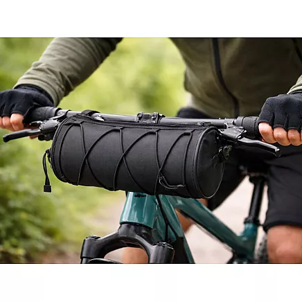 Velosomiņa stūres rokturim ūdennecaurlaidīga somiņa rokai telefonam pārīkārtojumi