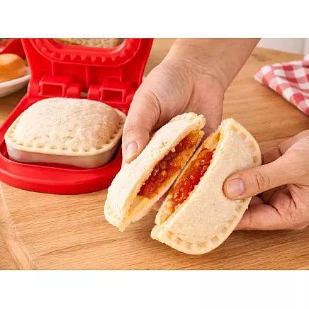 SANDWICH MOULD, TOAST CUTTER, BREAD MOULD, BREAD TOASTER FOR CHILDREN