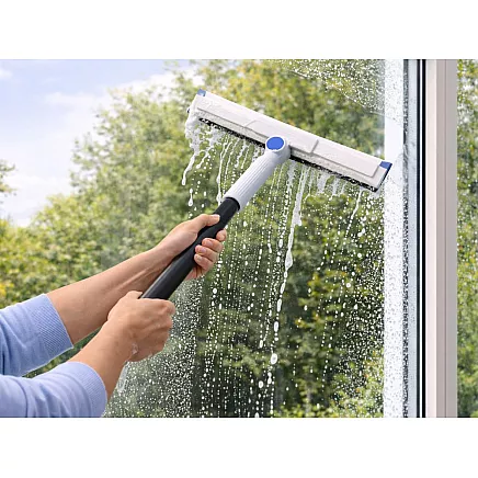 Adjustable 180° squeegee for floors, windows and shower screens – with cover
