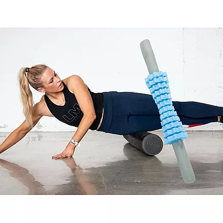 Massage roller rotating body roller for back