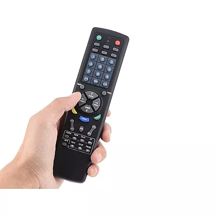 Universāls tālvadības pults TV, audio un video ierīcēm, melns