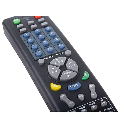 Universāls tālvadības pults TV, audio un video ierīcēm, melns