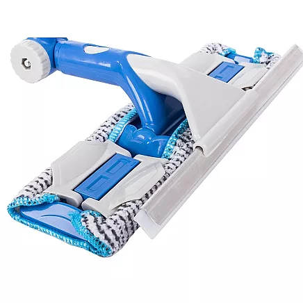Window washer with telescopic wiper