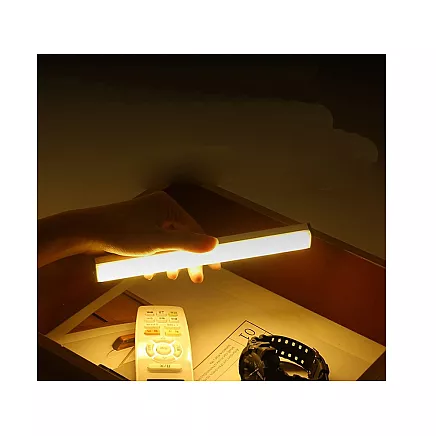 Pašlīmējoša skapja lampa ar kustību sensoru
