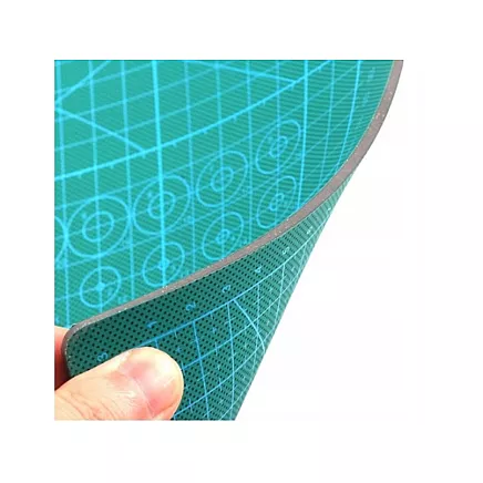 Double-sided cutting mat A4