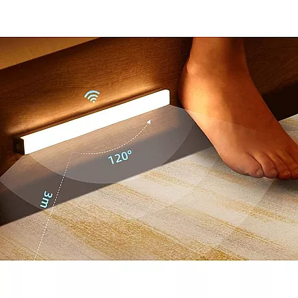 Pašlīmējoša skapja gaismas sloksne ar kustības un krēslas sensoru