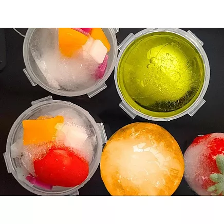 Ice mold ice balls mold 4 pieces