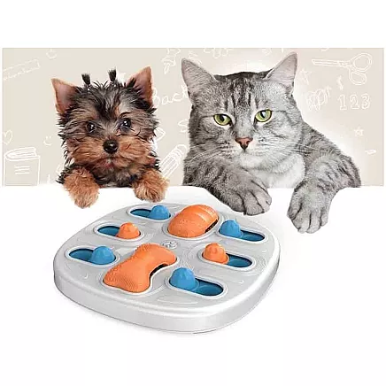 Attīstošā suņu rotaļlieta prāta spēle ar kārumiem un graužamajiem elementiem