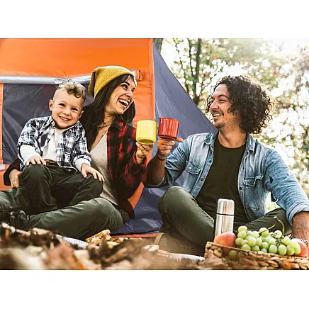 Pašsaliekama pludmales telts ar UV aizsardzību