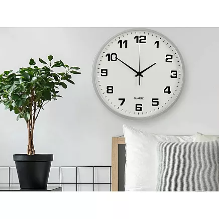 Liels, kluss, apaļš sienas pulkstenis ar sekundes rādītāju, 30cm