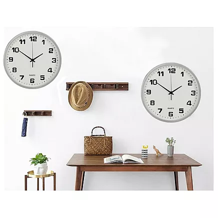 Liels, kluss, apaļš sienas pulkstenis ar sekundes rādītāju, 30cm