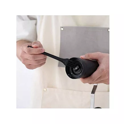 MANUAL COFFEE GRINDER (32)