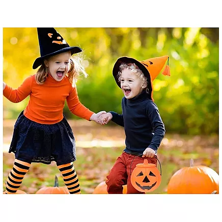 Liels Helovīna ķirbja spainītis konfektēm, katliņš saldumiem, oranžs