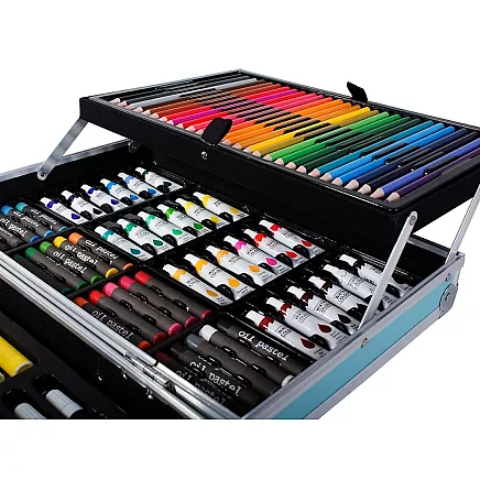 Artists set for painting in case 145 pcs