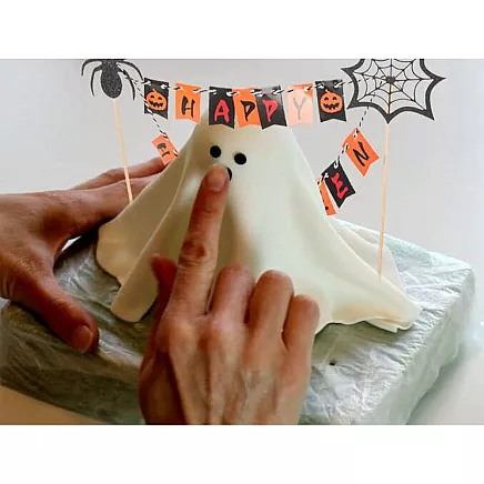 Halloween decoration for a cake cupcake picker topper garland paper