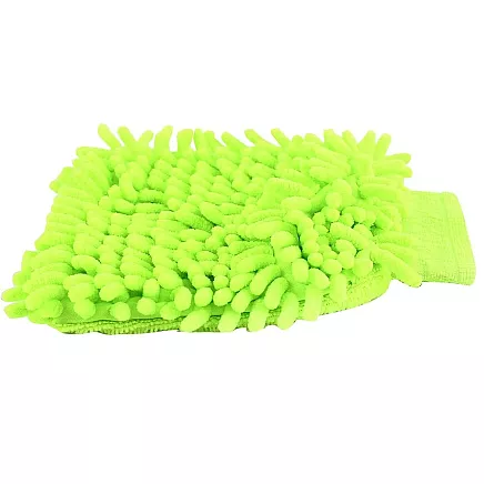 Microfibre cloth glove for cleaning the car wash on the hand