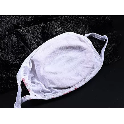 Briesmīga Helovīna maska ar asiņainiem zobiem kostīmam