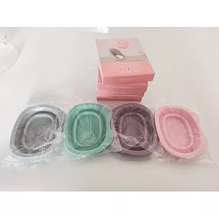 Cleaning bowl for cleaning make-up brushes sponges silicone mat