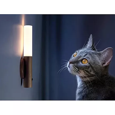 Magnētiska LED sienas lampa ar kustību sensoru, siltā gaisma, tumši brūna