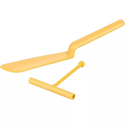Pancake spatula with rolling pin for pancake omelettes