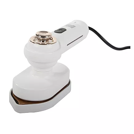 Kompakts ceļojumu tvaika gludeklis ar rotējošu rokturi un smidzinātāju, pelēks/balts