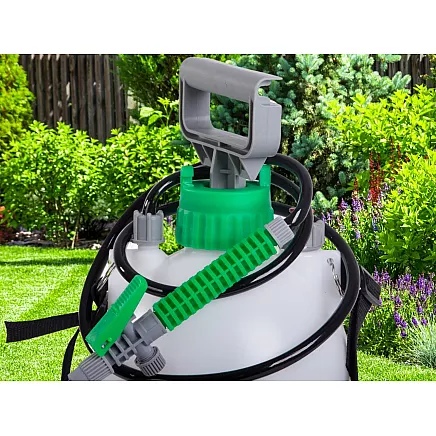 Garden hand sprayer 8 l + shoulder strap