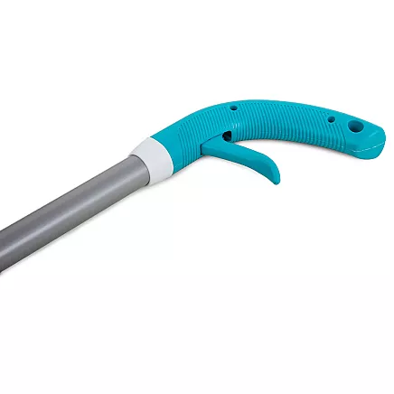 Flat mop with washer rotary solid spray