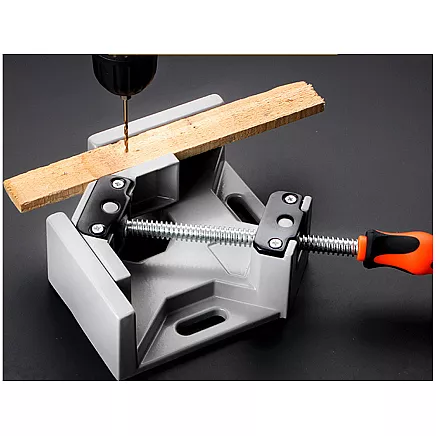 Stolāra stūra skava ar metāla korpusu, 90° leņķis, 75 mm