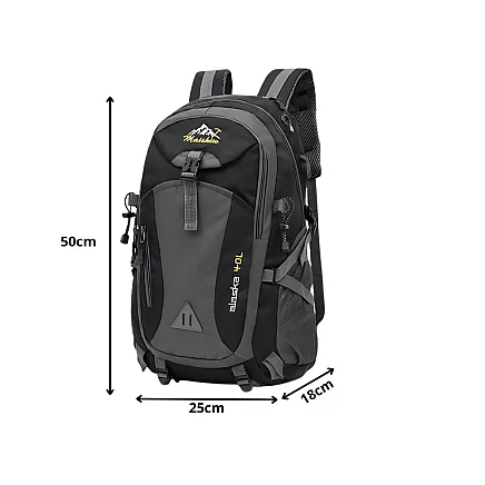 Backpack 40l black travel hiking trekking strong in the mountains durable