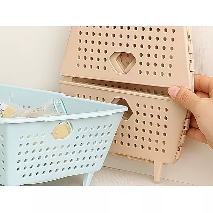 Saliekams grozs-caurduris augļiem un dārzeņiem, virtuves organizators