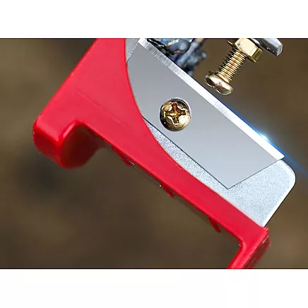 Hand-held cable stripper with adjustable cutting action