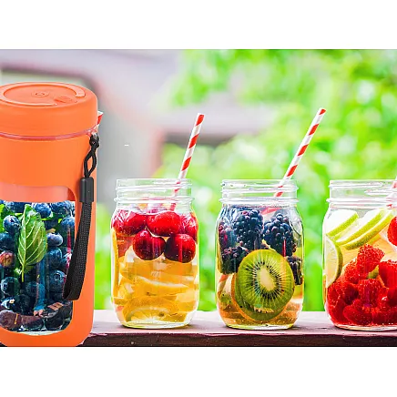 Portable USB wireless smoothie blender, ice crusher, lanyard