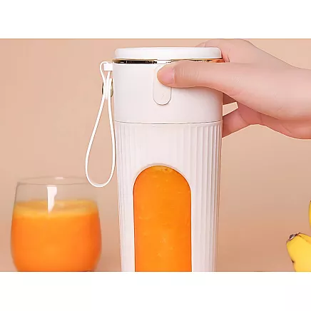 Blender for smoothies, cocktails and juices, portable, USB, wireless, handy