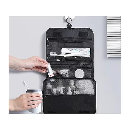 Travel cosmetics bag, hanging organiser for the bathroom, with zip, hook and handle