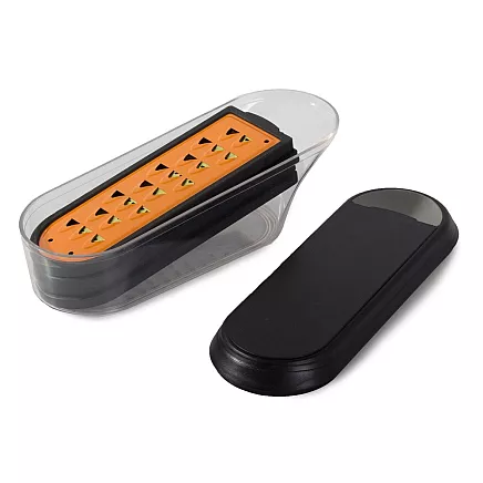 Multifunkcionāla rīve ar konteineru dārzeņiem un augļiem