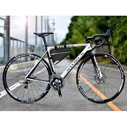 Under-frame pannier bag for bicycle