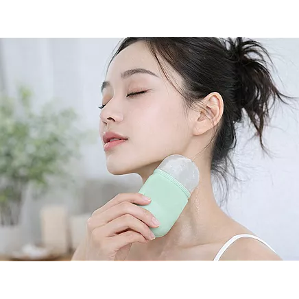 ЛЕДОВОЙ МАССАЖЕР ICE ROLLER ДЛЯ ЛИЦА СИЛИКОНОВЫЙ УСПОКАИВАЮЩИЙ СГЛАЖИВАЮЩИЙ
