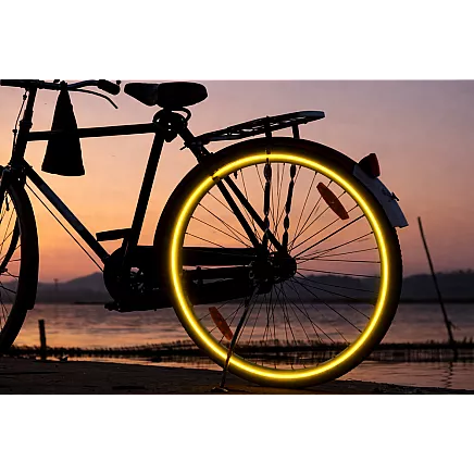 Atstarojoša lenta atstarojoša lenta velosipēdam motorpārībai automašīnai līmējama uzlīme 8 m