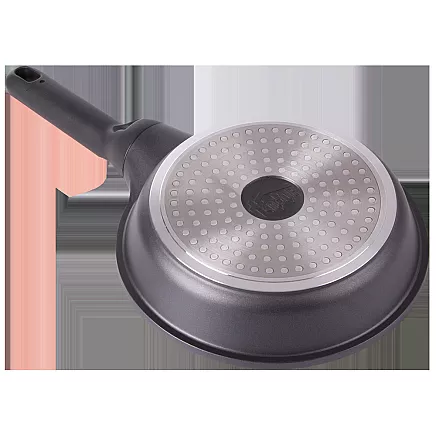 Panna ar nepiedegošu pārklājumu, 20 cm, indukcijai un gāzei