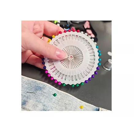 Sewing kit sewing kit needles thread pins large crochet hooks