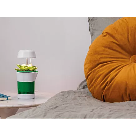 Plant growth panel lamp 6 led 4 uv self watering pot