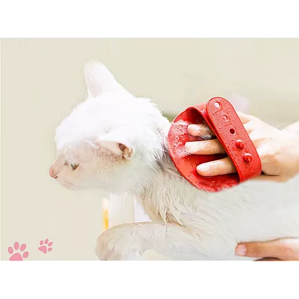 Mīksta masāžas suka suņiem un kaķiem spalvas kopšanai, sarkana